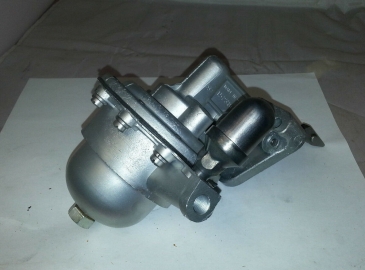 Fuel Pump - 1938-1951 Chrysler 8-Cyl, Rebuilt